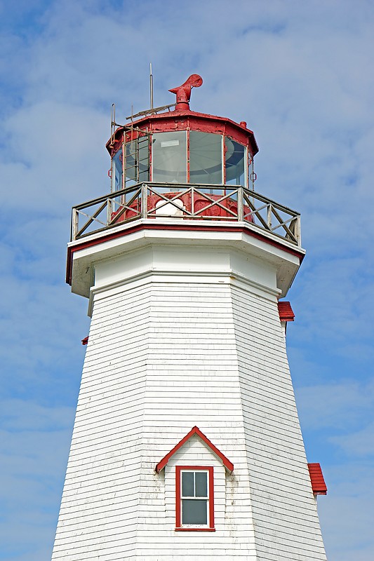 Prince Edward Island / East Point lighthouse - lantern
Author of the photo: [url=https://www.flickr.com/photos/archer10/] Dennis Jarvis[/url]

Keywords: Prince Edward Island;Canada;Gulf of Saint Lawrence;Lantern