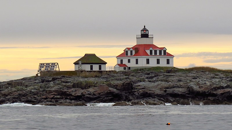 Maine / Egg Rock lighthouse
Author of the photo: [url=https://www.flickr.com/photos/larrymyhre/]Larry Myhre[/url]
Keywords: Maine;Atlantic ocean;United States