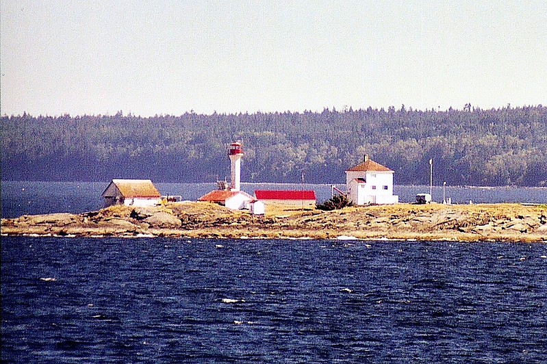 British Columbia / Entrance Island lighthouse
Author of the photo: [url=https://www.flickr.com/photos/larrymyhre/]Larry Myhre[/url]
Keywords: British Columbia;Nanaimo;Canada