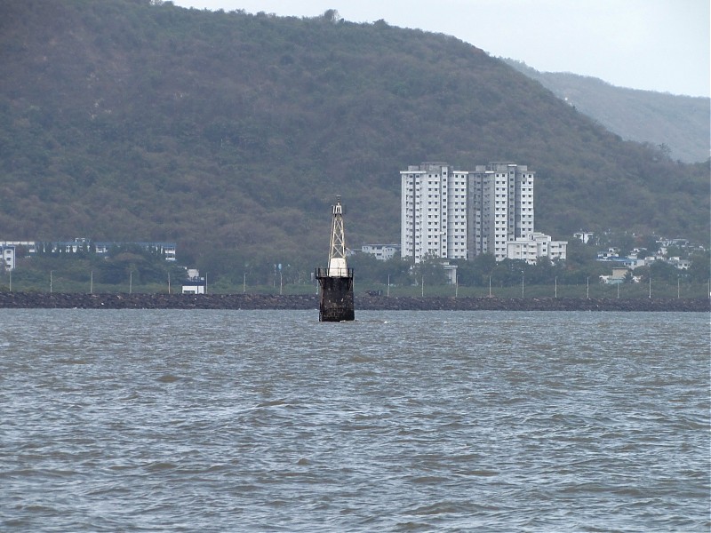 Mumbai / Uran Patch Ldg Lts Rear
Keywords: Mumbai;India;Arabian sea;Offshore