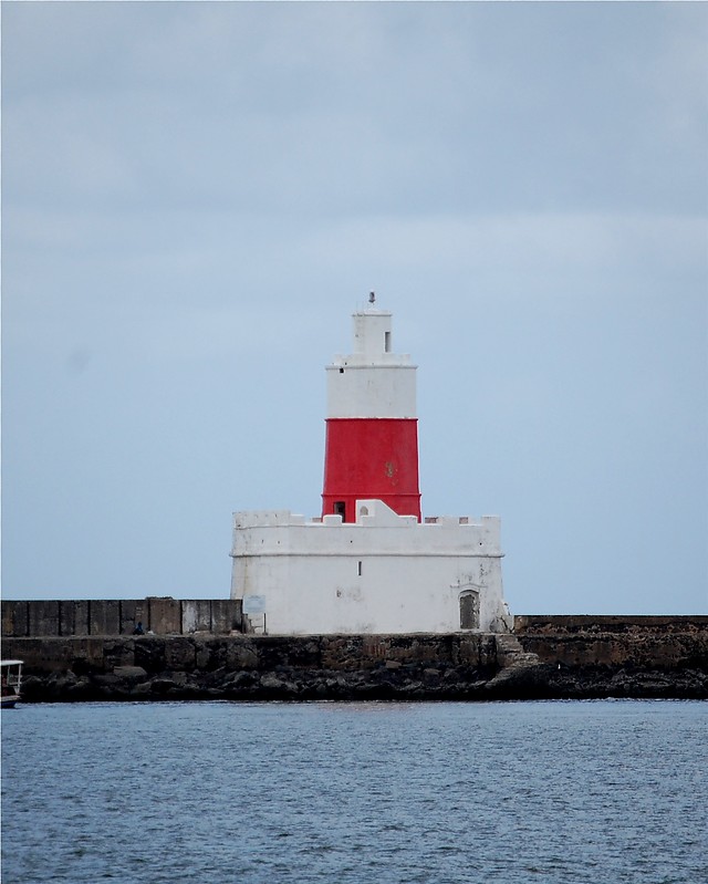 Recife lighthouse
Author of the photo: [url=https://www.flickr.com/photos/bobindrums/]Robert English[/url]
Keywords: Brazil;Atlantic ocean;Olinda;Recife