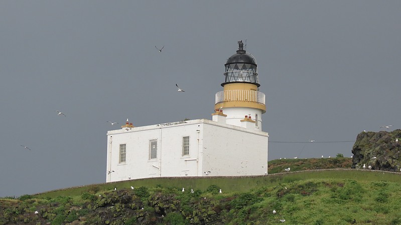 Fidra Island lighthouse
Author of the photo: [url=https://www.flickr.com/photos/21475135@N05/]Karl Agre[/url]
Keywords: Firth of Forth;Scotland;United Kingdom
