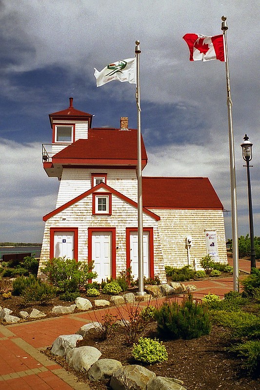 Nova Scotia / Fort Point Lighthouse
Author of the photo: [url=https://jeremydentremont.smugmug.com/]nelights[/url]

Keywords: Nova Scotia;Canada;Atlantic ocean