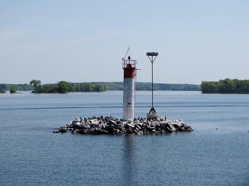 Ontario / Jackstraw Shoal light
Author of the photo: [url=https://www.flickr.com/photos/bobindrums/]Robert English[/url]
Keywords: Gananoque;Saint Lawrence River;Canada;Ontario