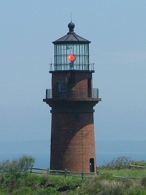 Massachusetts / Gay Head Lighthouse
Author of the photo: [url=https://www.flickr.com/photos/larrymyhre/]Larry Myhre[/url]

Keywords: United States;Atlantic ocean;Marthas Vineyard;Massachusetts