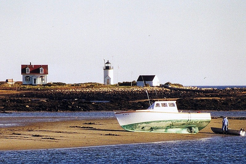 Maine / Goat Island lighthouse
Author of the photo: [url=https://www.flickr.com/photos/larrymyhre/]Larry Myhre[/url]

Keywords: Maine;United States;Atlantic ocean