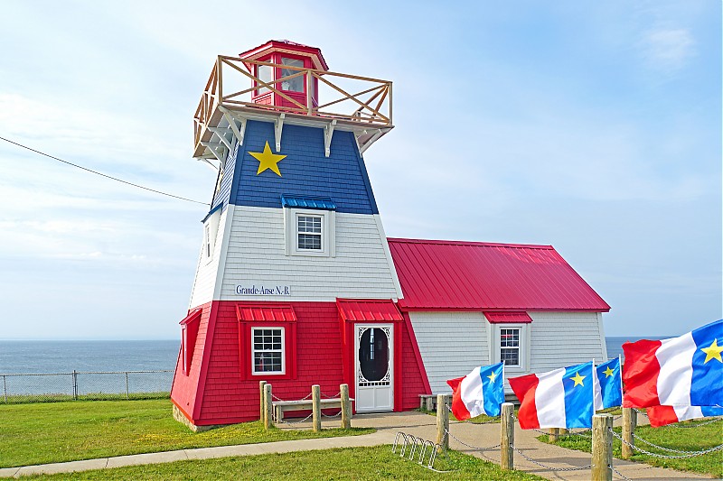New Brunswick / Grand Anse lighthouse
Author of the photo: [url=https://www.flickr.com/photos/archer10/]Dennis Jarvis[/url]
Keywords: Chaleur Bay;Canada;New Brunswick;Faux