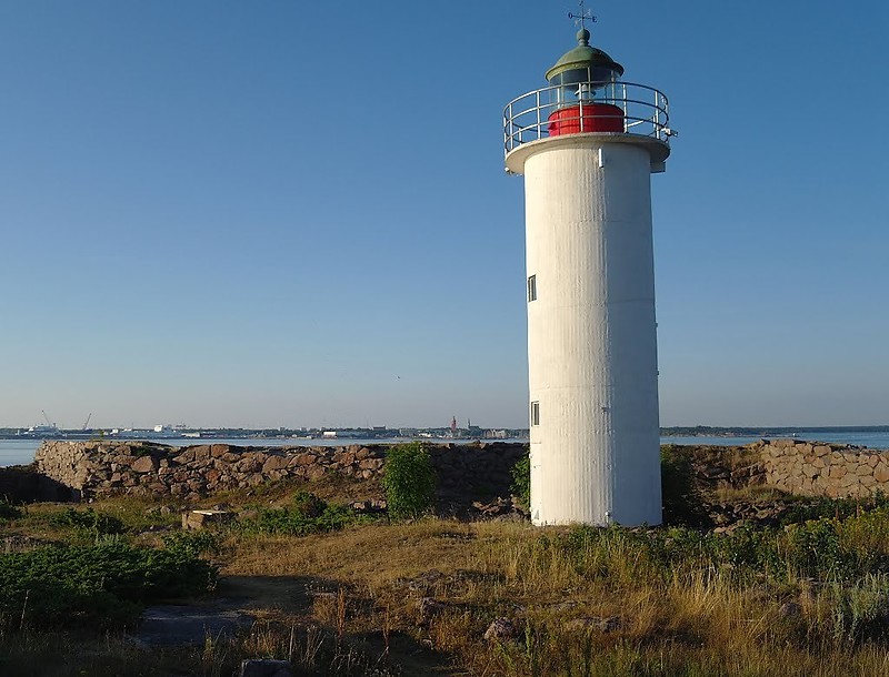 Hanko / Gustavsvärn lighthouse
Author of the photo: Grigory Shmerling

Keywords: Hanko;Baltic sea;Gulf of Finland;Finland