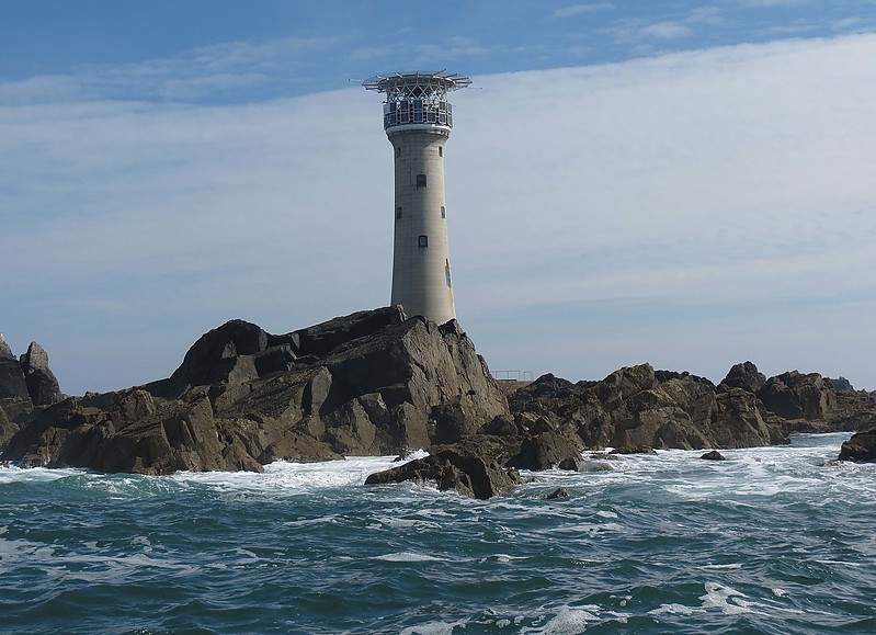 Guernsey / Les Hanois Lighthouse
Author of the photo: [url=https://www.flickr.com/photos/21475135@N05/]Karl Agre[/url]
Keywords: Guernsey;English channel;United Kingdom