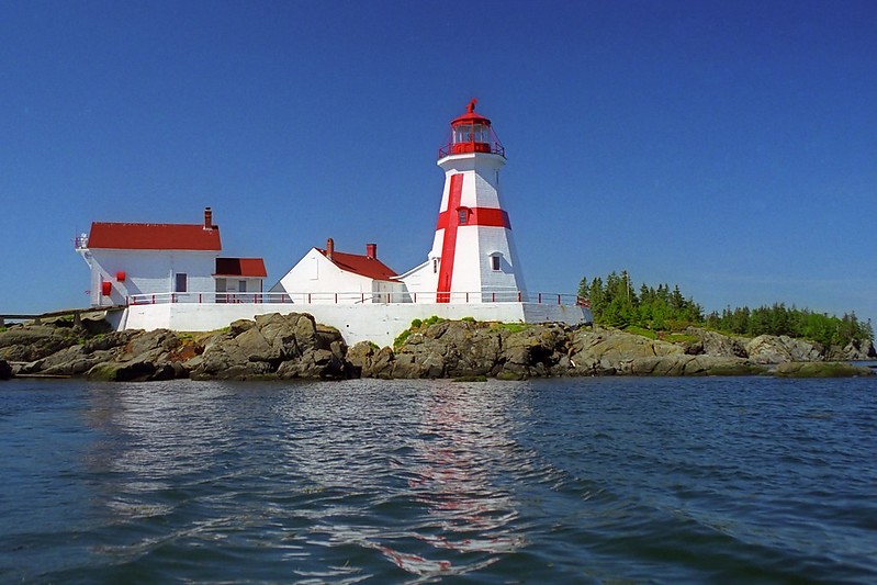 New Brunswick / East Quoddy Lighthouse
Author of the photo: [url=https://jeremydentremont.smugmug.com/]nelights[/url]

Keywords: New Brunswick;Canada;Bay of Fundy