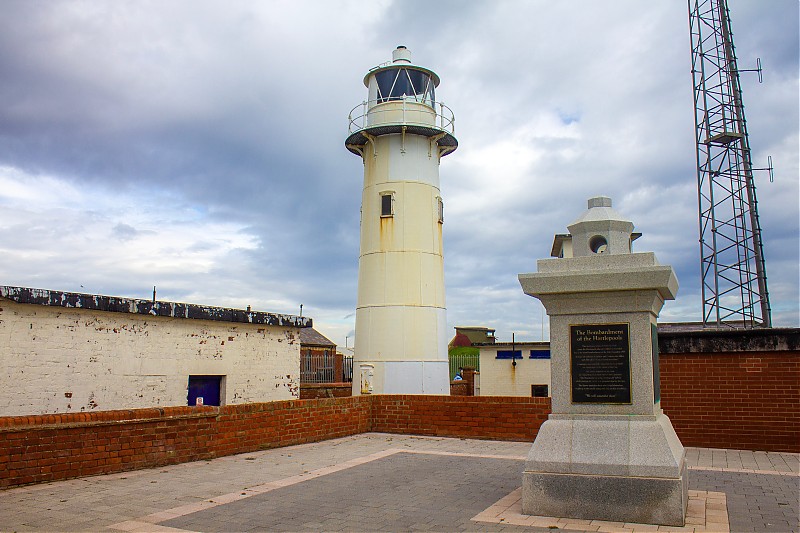 HARTLEPOOL - The Heugh Lighthouse
Author of the photo: [url=https://jeremydentremont.smugmug.com/]nelights[/url]
Keywords: England;United Kingdom;Hartlepool;North sea
