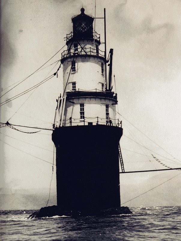 California / Mile Rocks lighthouse - historic shot
Keywords: California;United States;San Francisco;Offshore;Historic