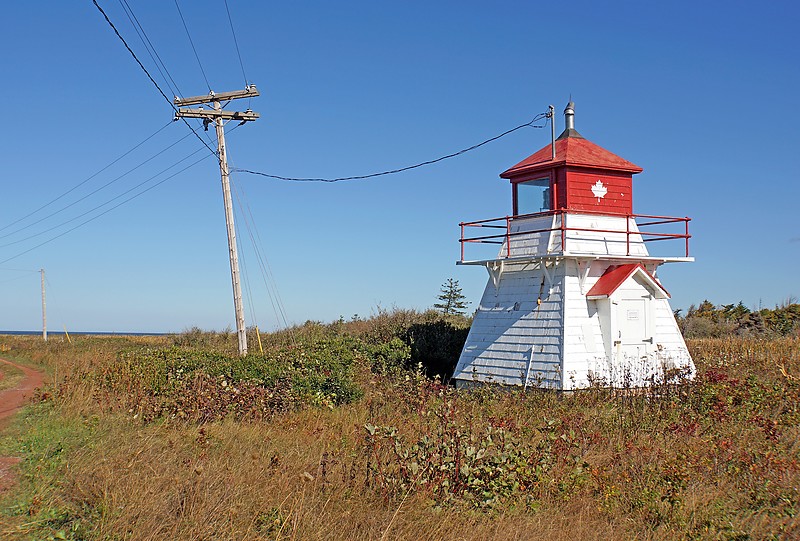 Howards Cove lighthouse
Author of the photo: [url=https://www.flickr.com/photos/archer10/] Dennis Jarvis[/url]

Keywords: Prince Edward Island;Canada;Gulf of Saint Lawrence