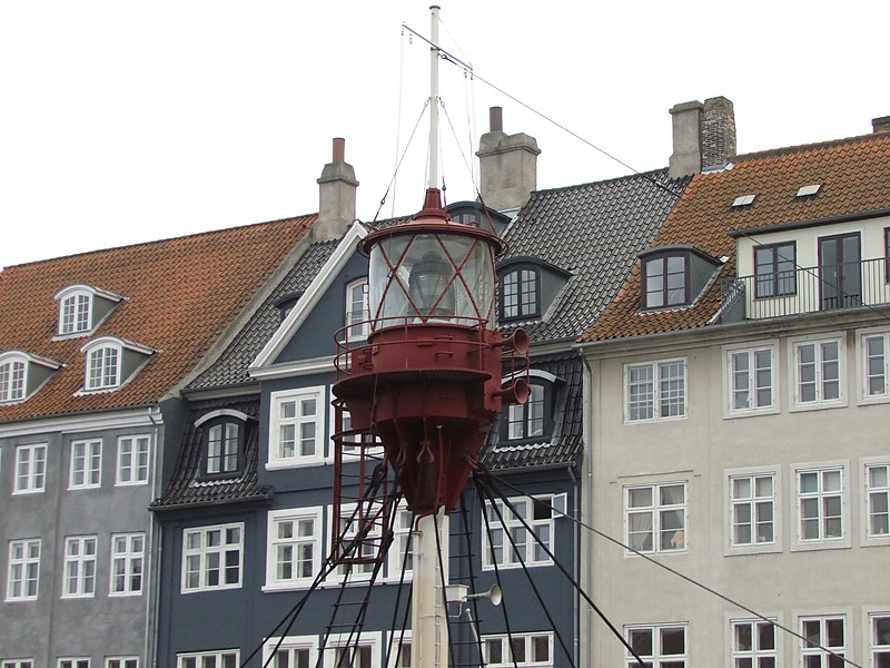 Copenhagen / Fyrskib nr. XVII - lantern
Keywords: Copenhagen;Denmark;Oresund;Lightship;Lantern