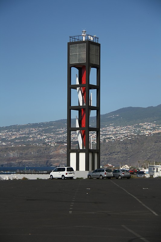 Canary islands / Tenerife / Puerto de la Cruz lighthouse
Keywords: Canary Islands;Tenerife;Atlantic ocean;Spain