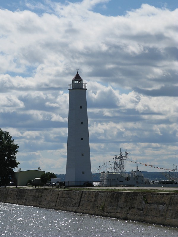 Saint-Petersburg / Kronshtadt rear lighthouse
Keywords: Kronshtadt;Russia;Gulf of Finland