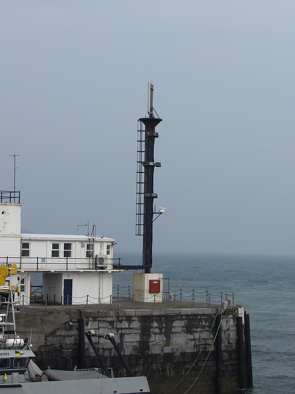 Isle of Man / Douglas Harbour / Victoria Pier Head light
Keywords: Isle of Man;Douglas;Irish sea