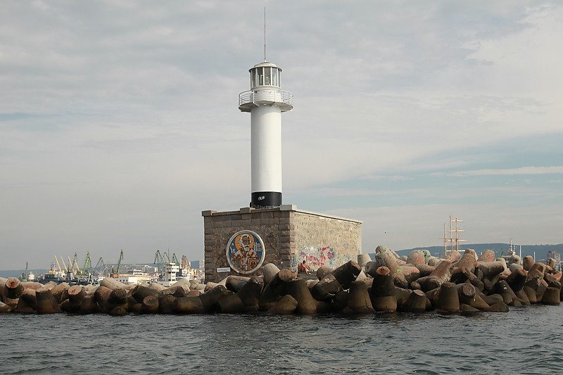 Varna / East Breakwaterhead Lighthouse
Keywords: Varna;Bulgaria;Black sea