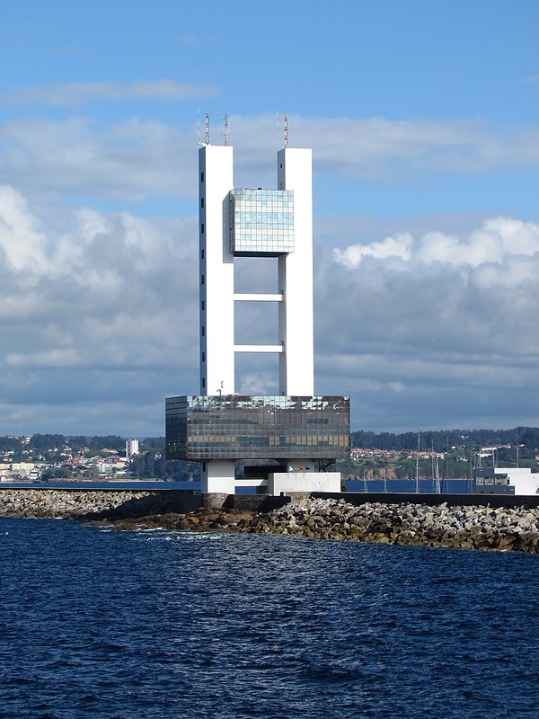 Galicia / La Coruna VTS tower
Keywords: Spain;Atlantic ocean;Galicia;Vessel Traffic Service