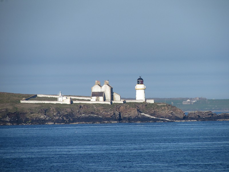 Orkney islands / Helliar Holm lighthouse
AKA Saeva Ness lighthouse
Keywords: Orkney islands;Scotland;United Kingdom;Kirkwall