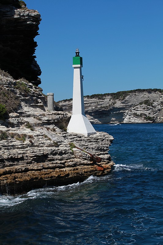 Corsica / Bonifacio / Pointe Cacavento light
Keywords: Corsica;Bonifacio;Mediterranean sea;France