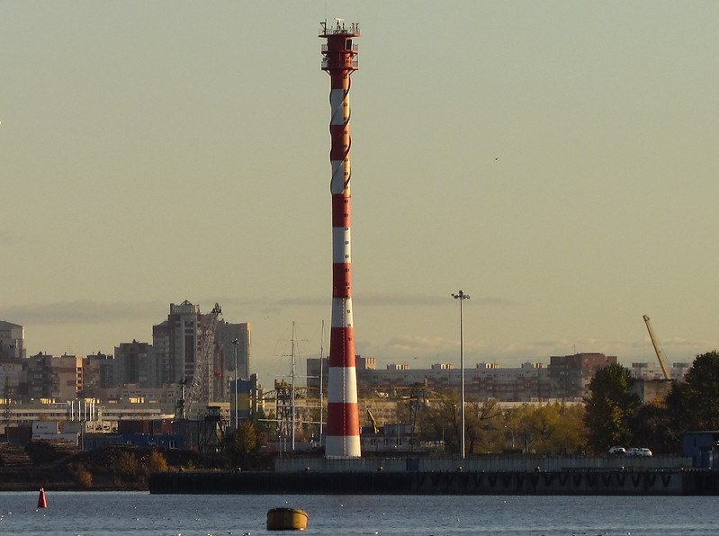 Saint-Petersburg / Lesnoy Mole Range Rear lighthouse
This is tallest Russian lighthouse and one of the tallest lighthouses in the world. 
Also radar tower for Saint-Petersburg VTS
Keywords: Russia;Neva river;Gulf of Finland;Saint-Petersburg;Vessel Traffic Service