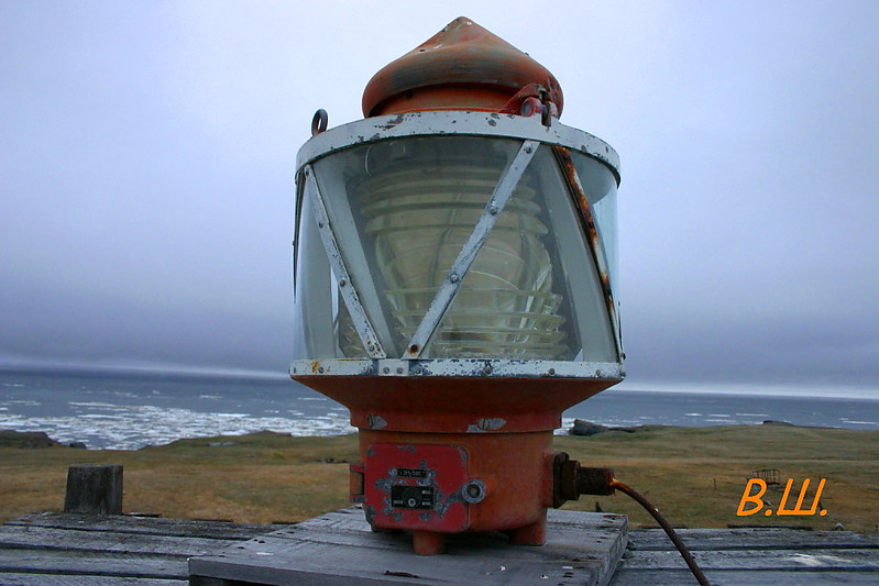 Kara sea / Mys Tonkiy light
[url=http://en.wikipedia.org/wiki/Radioisotope_thermoelectric_generator]RITEG[/url] is still seen. Later it was replaced.
Author of the photo: [url=http://vl-sh.ucoz.ru/]Vladimir Shadrin[/url] 
Keywords: Kara Sea;Russia;Amderma;Nenetsia;Lamp