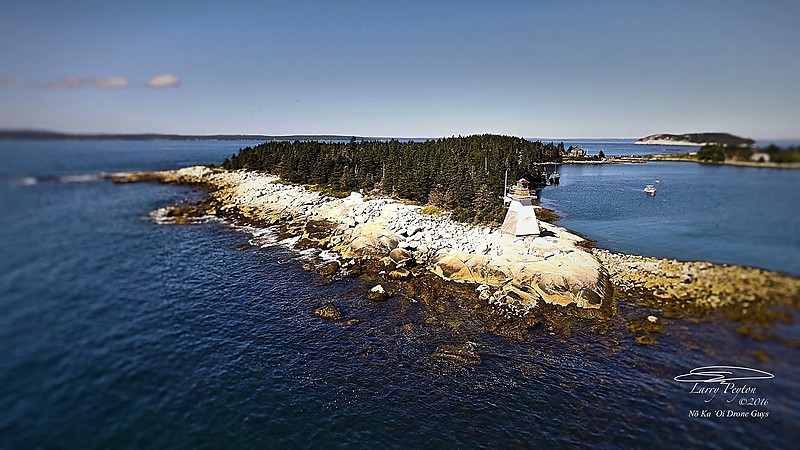 Nova Scotia / Indian Harbour lighthouse
AKA Paddy's Head
Author of the photo: [url=https://www.facebook.com/nokaoidroneguys/]No Ka 'Oi Drone Guys[/url]
Keywords: Nova Scotia;Canada;Atlantic ocean;Aerial
