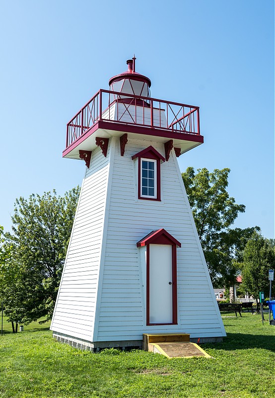 Kingsville Range Rear lighthouse
Author of the photo: [url=https://www.flickr.com/photos/selectorjonathonphotography/]Selector Jonathon Photography[/url]
Keywords: Lake Erie;Kigsville;Canada;Ontario