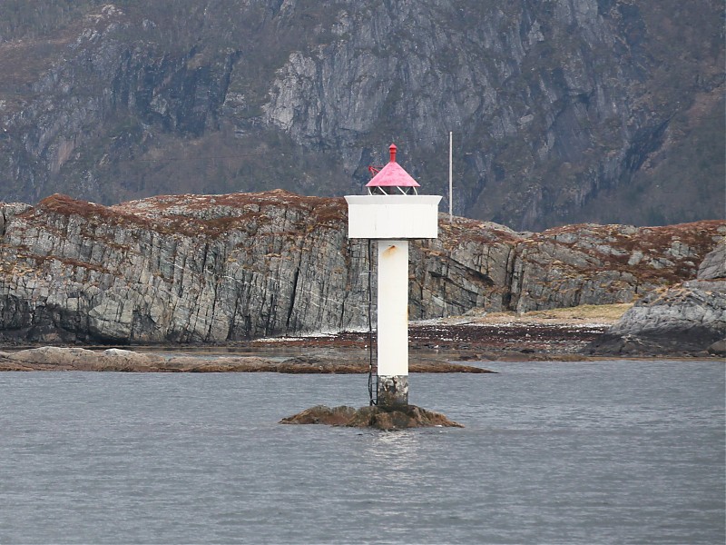 Rypån light
Keywords: Norway;Norwegian Sea;Northern Naeroy