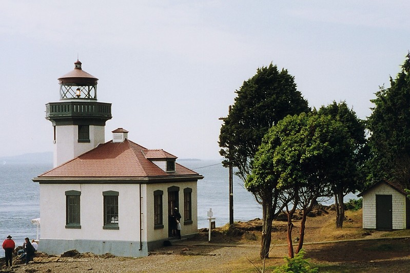 Washington / Lime Kiln lighthouse
Author of the photo: [url=https://www.flickr.com/photos/larrymyhre/]Larry Myhre[/url]
Keywords: San Juan Islands;Washington;United States;Haro Strait