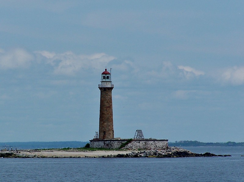 New York / Little Gull Island lighthouse
Author of the photo: [url=https://www.flickr.com/photos/bobindrums/]Robert English[/url]
Keywords: New York;Atlantic ocean;United States