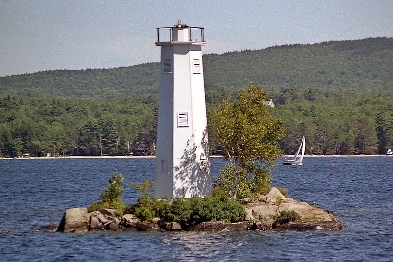 New Hampshire / Loon Island lighthouse
Author of the photo: [url=https://jeremydentremont.smugmug.com/]nelights[/url]

Keywords: Lake Sunapee;New Hampshire;United States