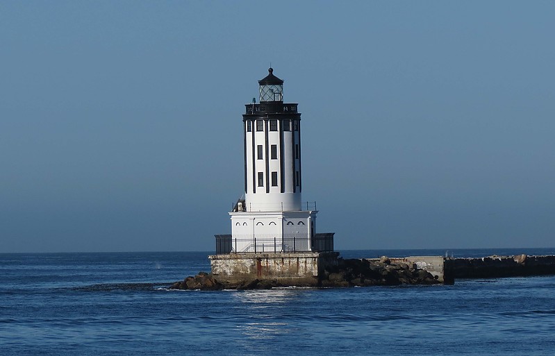 California / Los Angeles Harbor lighthouse
Author of the photo: [url=https://www.flickr.com/photos/21475135@N05/]Karl Agre[/url]
Keywords: United States;Pacific ocean;California;Los Angeles