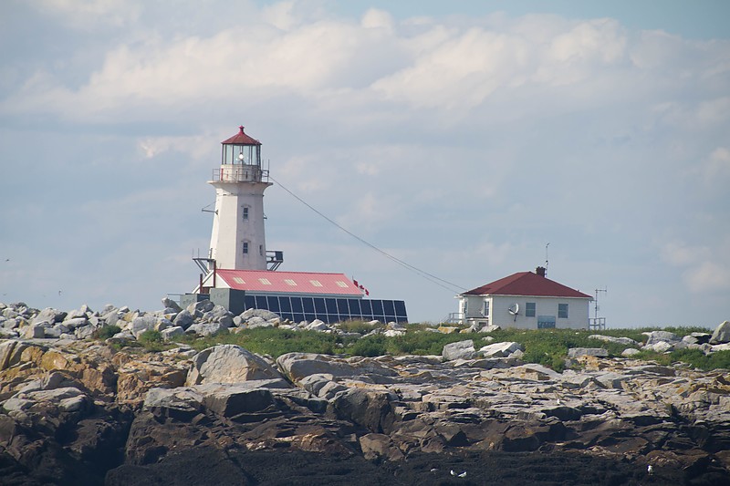 New Brunswick / Machias Seal Island lighhtouse
Photo source:[url=http://lighthousesrus.org/index.htm]www.lighthousesRus.org[/url]
Non-commercial usage with attribution allowed
Keywords: New Brunswick;Canada;Atlantic ocean