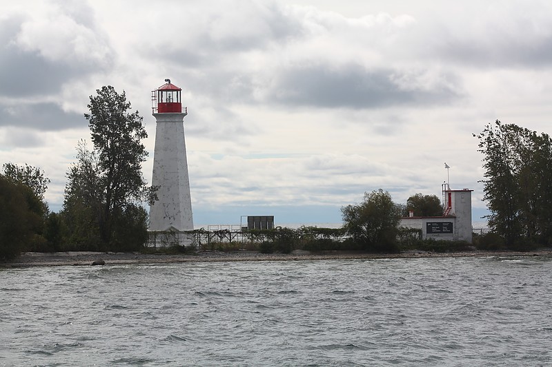 Lake Ontario /  Main Duck Island lighthouse
Photo source:[url=http://lighthousesrus.org/index.htm]www.lighthousesRus.org[/url]
Non-commercial usage with attribution allowed
Keywords: Lake Ontario;Canada