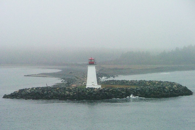 Nova Scotia / Maugher's Beach Lighthouse
Author of the photo: [url=https://www.flickr.com/photos/larrymyhre/]Larry Myhre[/url]

Keywords: Nova Scotia;Canada;Atlantic ocean