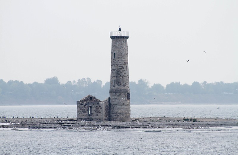 Mohawk Island Lighthouse
AKA Gull Island 
Photo source:[url=http://lighthousesrus.org/index.htm]www.lighthousesRus.org[/url]
Non-commercial usage with attribution allowed
Keywords: Ontario;Canada;Lake Erie