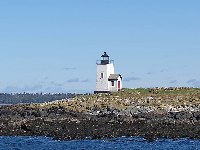 Maine / Nash Island lighthouse
Author of the photo: [url=https://www.flickr.com/photos/21475135@N05/]Karl Agre[/url]
Keywords: Maine;Atlantic ocean;United States