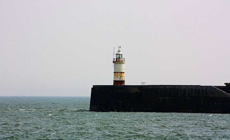 East Sussex / Newhaven Breakwater Lighthouse
Author of the photo: [url=https://www.flickr.com/photos/34919326@N00/]Fin Wright[/url]

Keywords: Newhaven;Sussex;United Kingdom;England