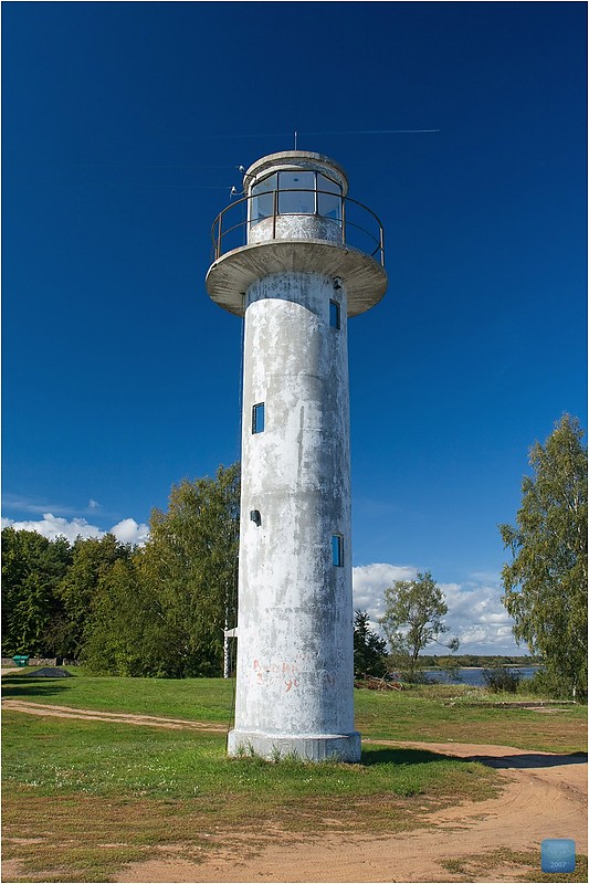 Ninak?la lighthouse
Author of the photo: [url=http://www.panoramio.com/user/1496126]Tuderna[/url]
Keywords: Estonia;Lake Peipes