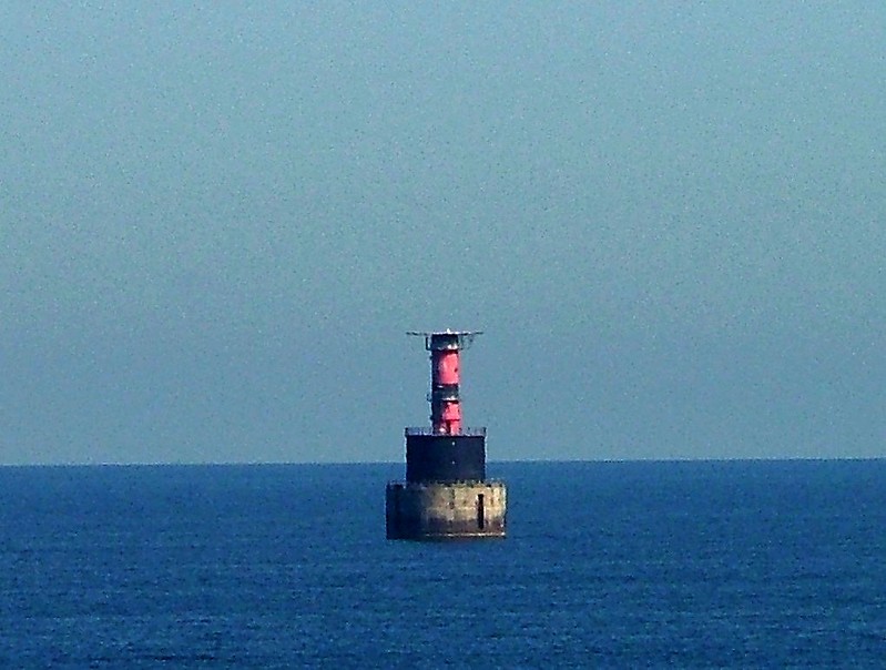 Ölands Södra Grund Lighthouse
Author of the photo: [url=https://www.flickr.com/photos/larrymyhre/]Larry Myhre[/url]

Keywords: Oland;Sweden;Baltic sea;Offshore