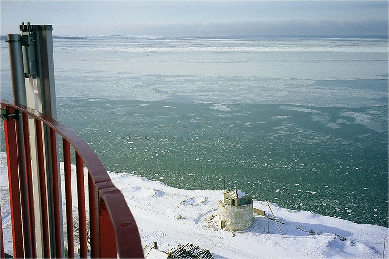 Paldiski / Old Pakri lighthouse
Author of the photo: [url=http://www.panoramio.com/user/1496126]Tuderna[/url]

Keywords: Estonia;Paldiski;Baltic sea;Gulf of Finland