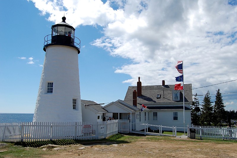 Maine / Pemaquid Point lighthouse
Author of the photo: [url=https://www.flickr.com/photos/bobindrums/]Robert English[/url]

Keywords: Maine;Atlantic ocean;Pemaquid;United States