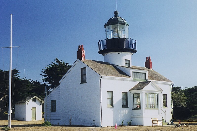 California / Point Pinos lighthouse
Author of the photo: [url=https://www.flickr.com/photos/larrymyhre/]Larry Myhre[/url]
Keywords: United States;Pacific ocean;California