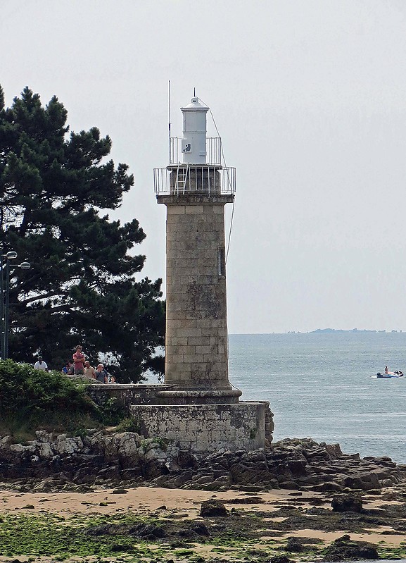 Brittany / Phare le Coq ( Leading Light Front)
AKA Pointe du Coq
Author of the photo: [url=https://www.flickr.com/photos/21475135@N05/]Karl Agre[/url]           
Keywords: Brittany;France;Bay of Biscay;Benodet