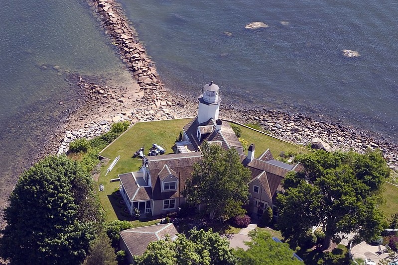 Rhode island / Poplar Point lighthouse - aerial
Author of the photo: [url=https://jeremydentremont.smugmug.com/]nelights[/url]

Keywords: Rhode island;Narragansett bay;United States;North Kingstown;Aerial