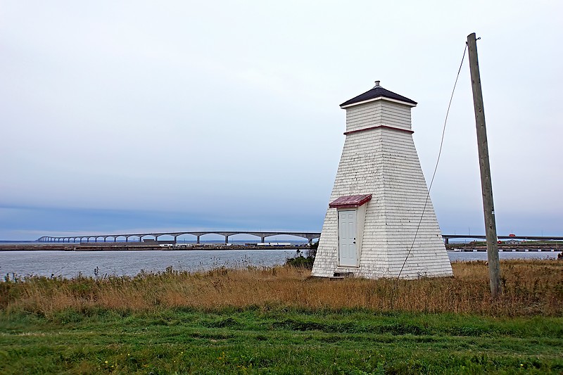 Prince Edward Island / Port Borden Front Range lighthouse
Author of the photo: [url=https://www.flickr.com/photos/archer10/] Dennis Jarvis[/url]

Keywords: Prince Edward Island;Canada;Port Borden;Northumberland Strait