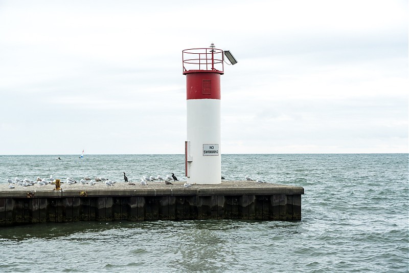 Ontario / Lake Erie / Port Dover East Pier lighthouse
Author of the photo: [url=https://www.flickr.com/photos/selectorjonathonphotography/]Selector Jonathon Photography[/url]
Keywords: Lake Erie;Ontario;Canada;Port Dover