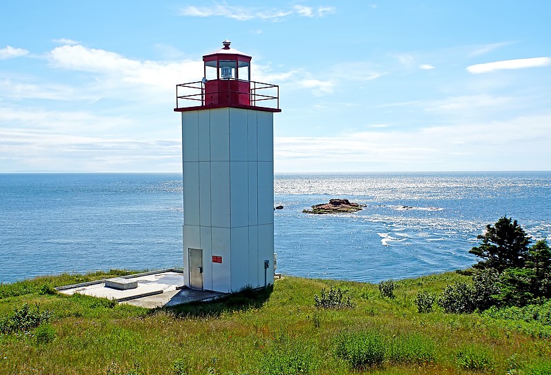 New Brunswick / Quaco Head (3) lighthouse
Author of the photo: [url=https://www.flickr.com/photos/archer10/]Dennis Jarvis[/url]
Keywords: New Brunswick;Canada;Bay of Fundy